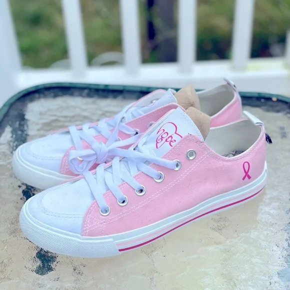 SKICKS (Price🔒Locked)‎ - Picture 2 of 7